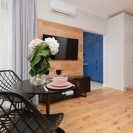 Lazienki Park By Renters Prestige Apartmán *